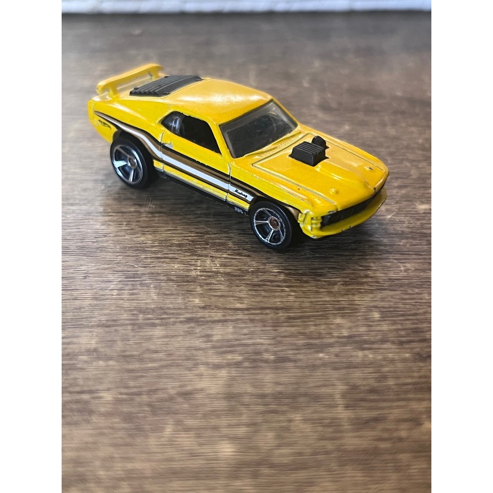 Hot Wheels City Series '70 Ford Mustang Mach 1 Yellow Loose Die Cast EUC Hot Rod